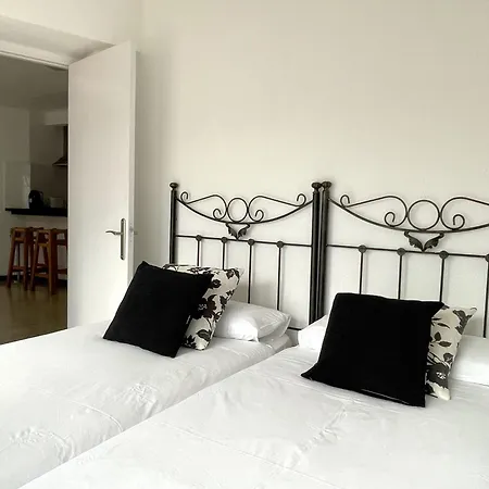 Des Puig - With Sea Views Apartment Cadaques